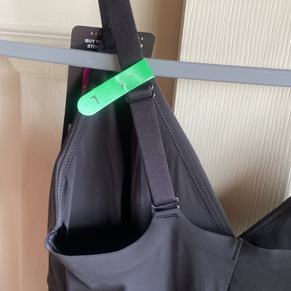 Bali NWT Black Firm Control Removable Pads Wirefree Bodysuit Size large - Picture 11 of 12